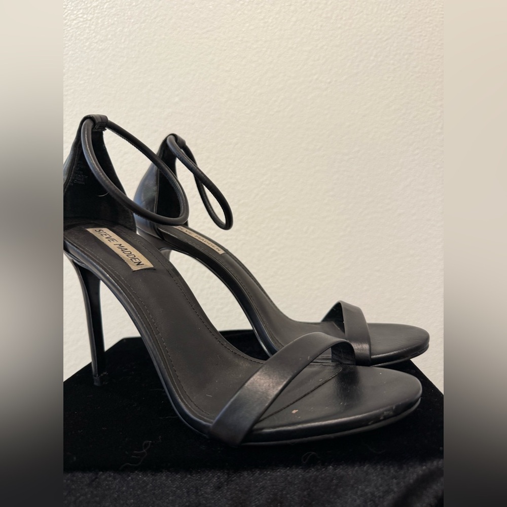 Stunning and Classy Steve Madden Soph Heels